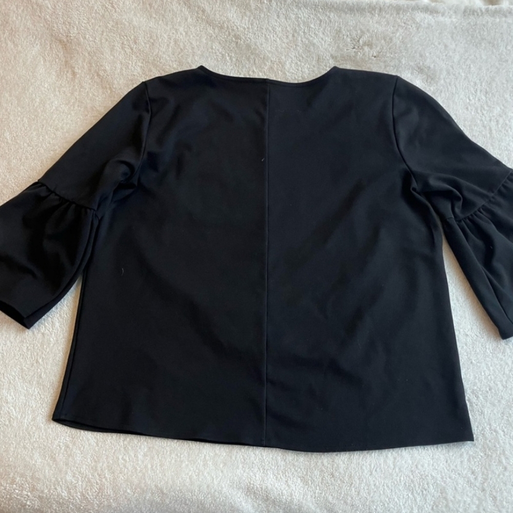 Elegant Black Women's Top with Pearl Accents - Picture 3 of 3